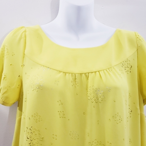 Vanessa Virginia Anthropologie Laser Cut Eyelet Sunny Yellow Top - Picture 2 of 8